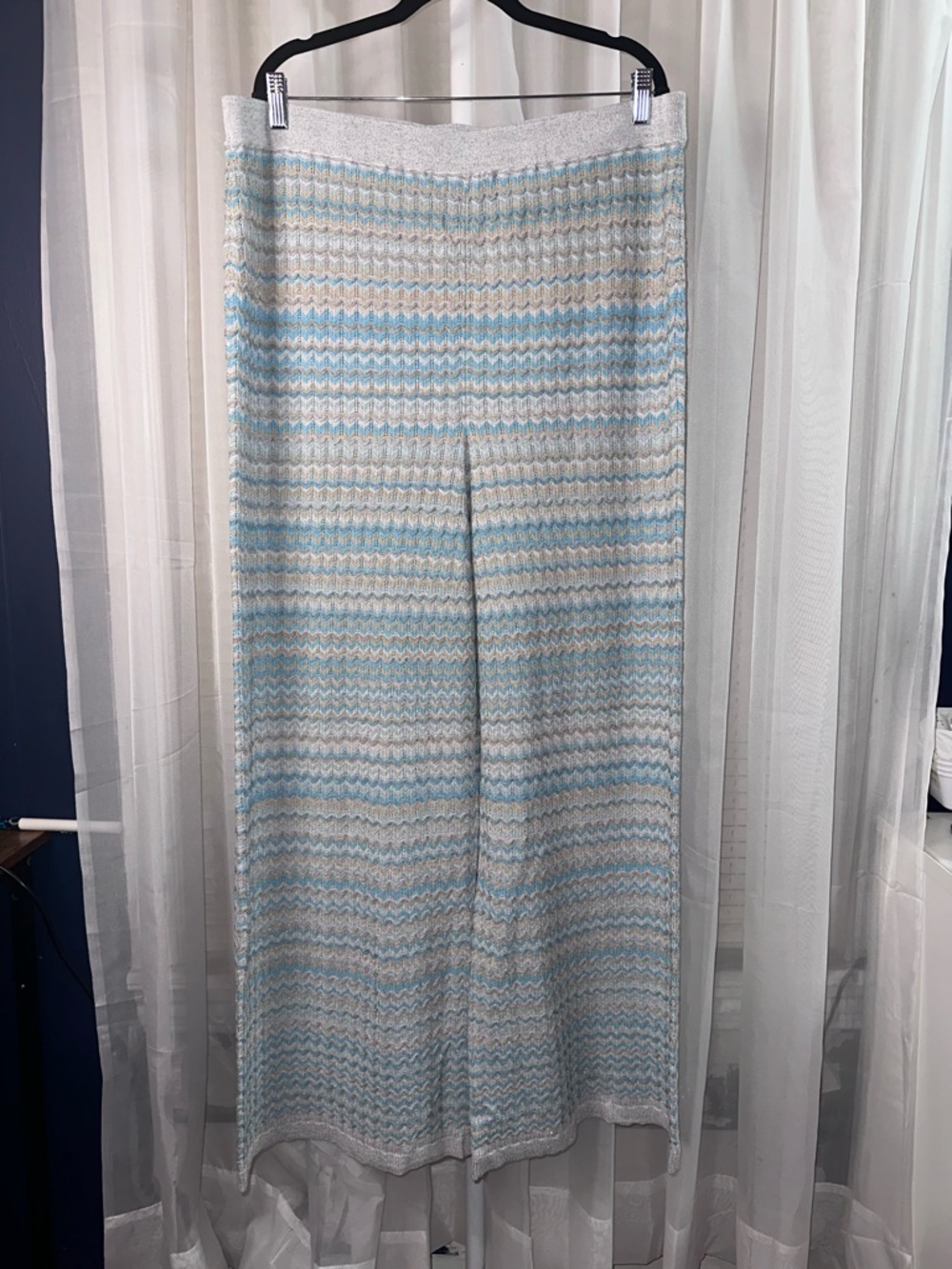 Ann Taylor Wide-Leg Knit Pants in Light Blue and Cream Stripe